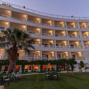 Ramada Resort By Wyndham Puerto De Mazarron